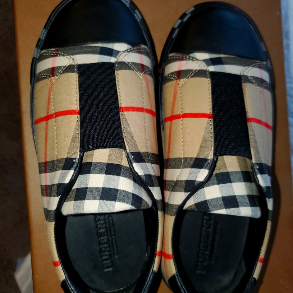 Girls Burberry Shoes